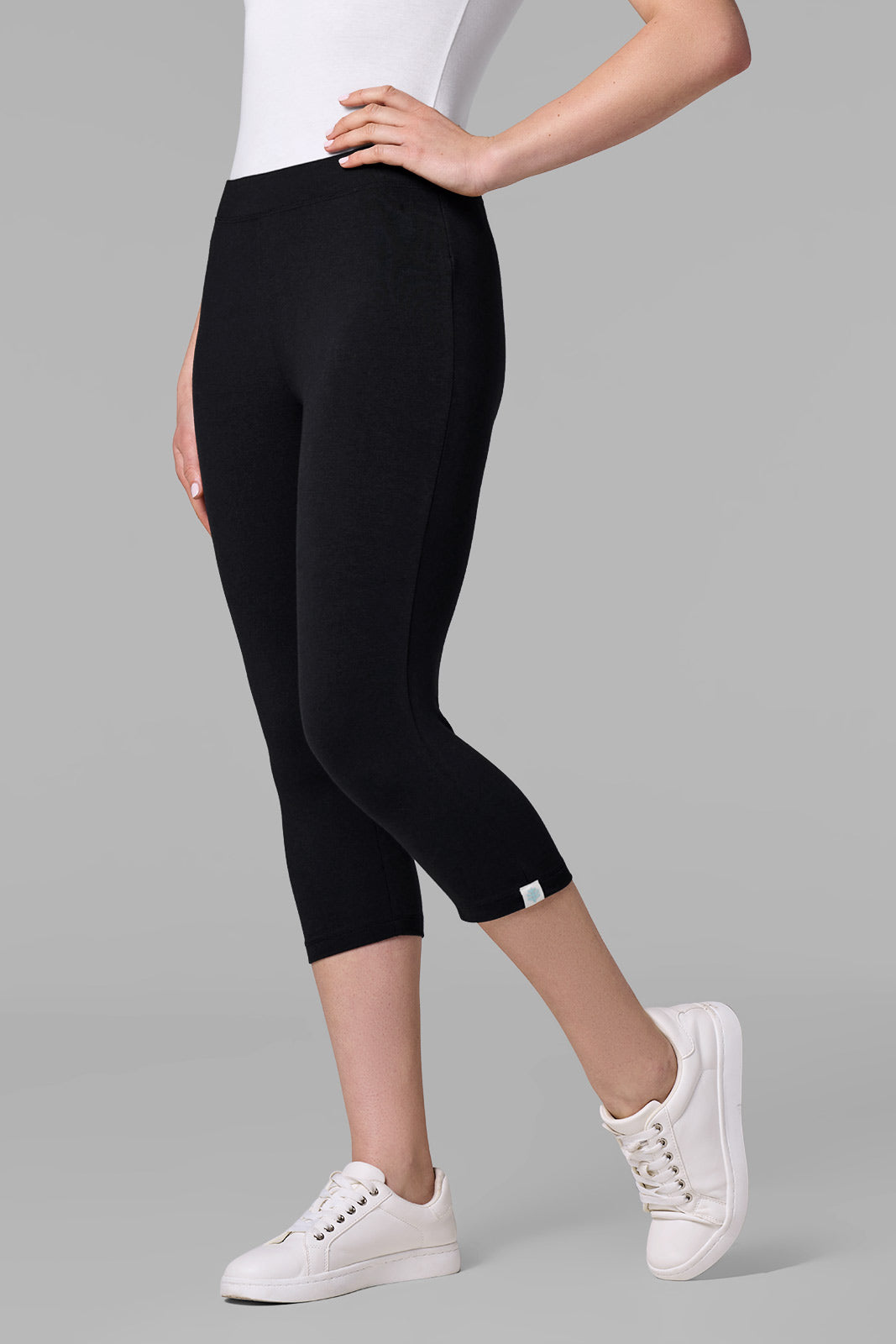 Women's Monterey Summer Capris | Black