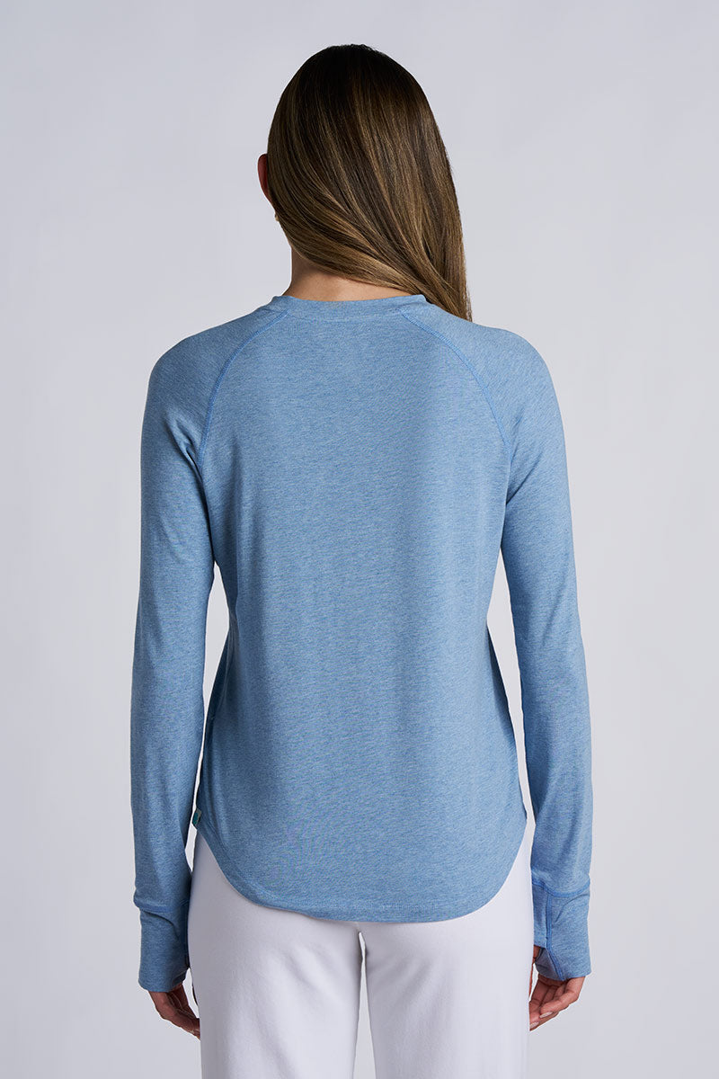Women's LumaLeo Long Sleeve T-Shirt with Thumbholes | Light Blue Heather