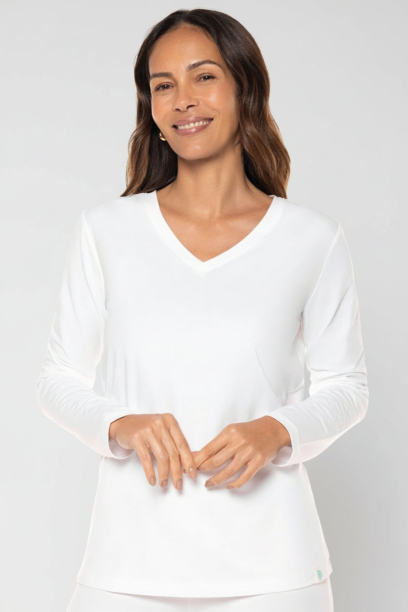 Women's Morada Everyday Long Sleeve V-Neck T-Shirt | White