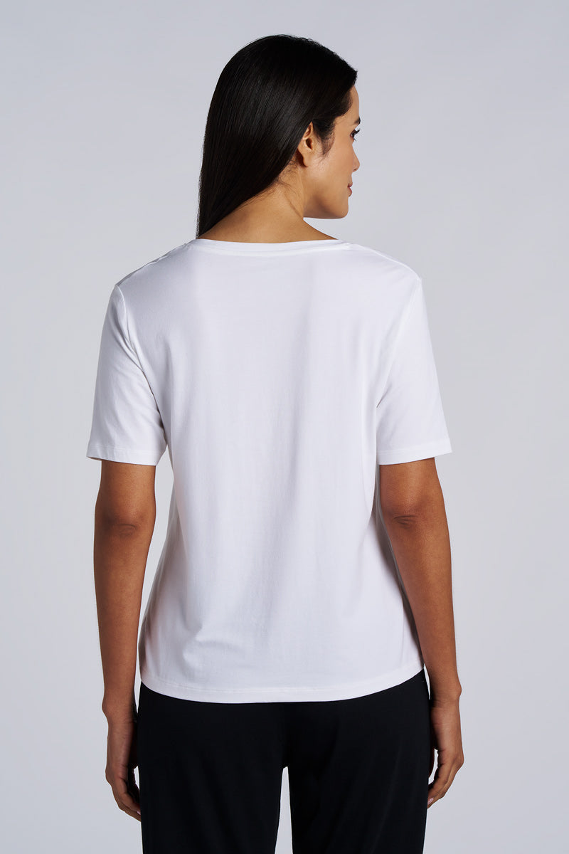 Women's Morada Everyday Short Sleeve V-Neck T-Shirt | White
