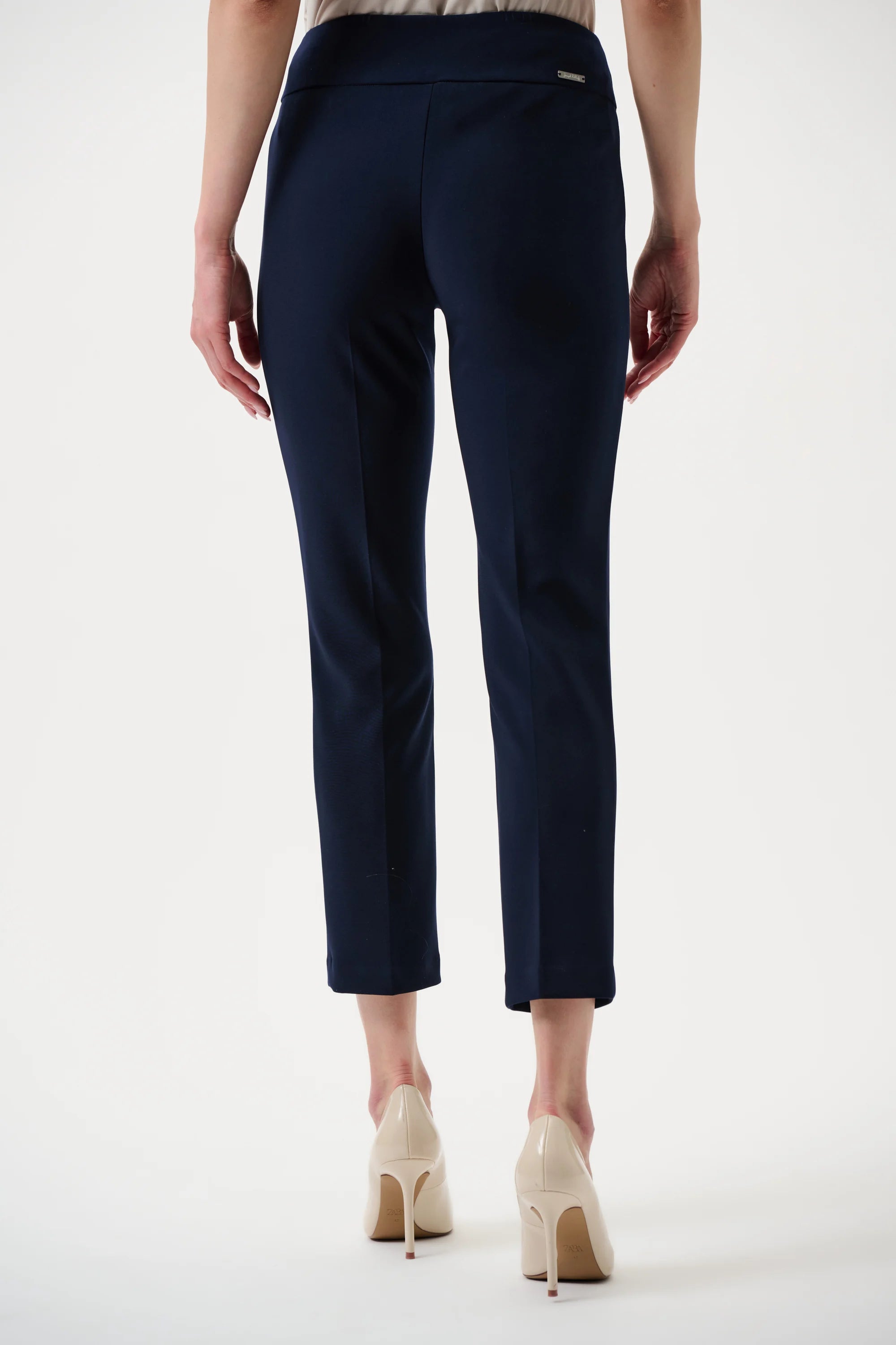 Classic Cropped Pant