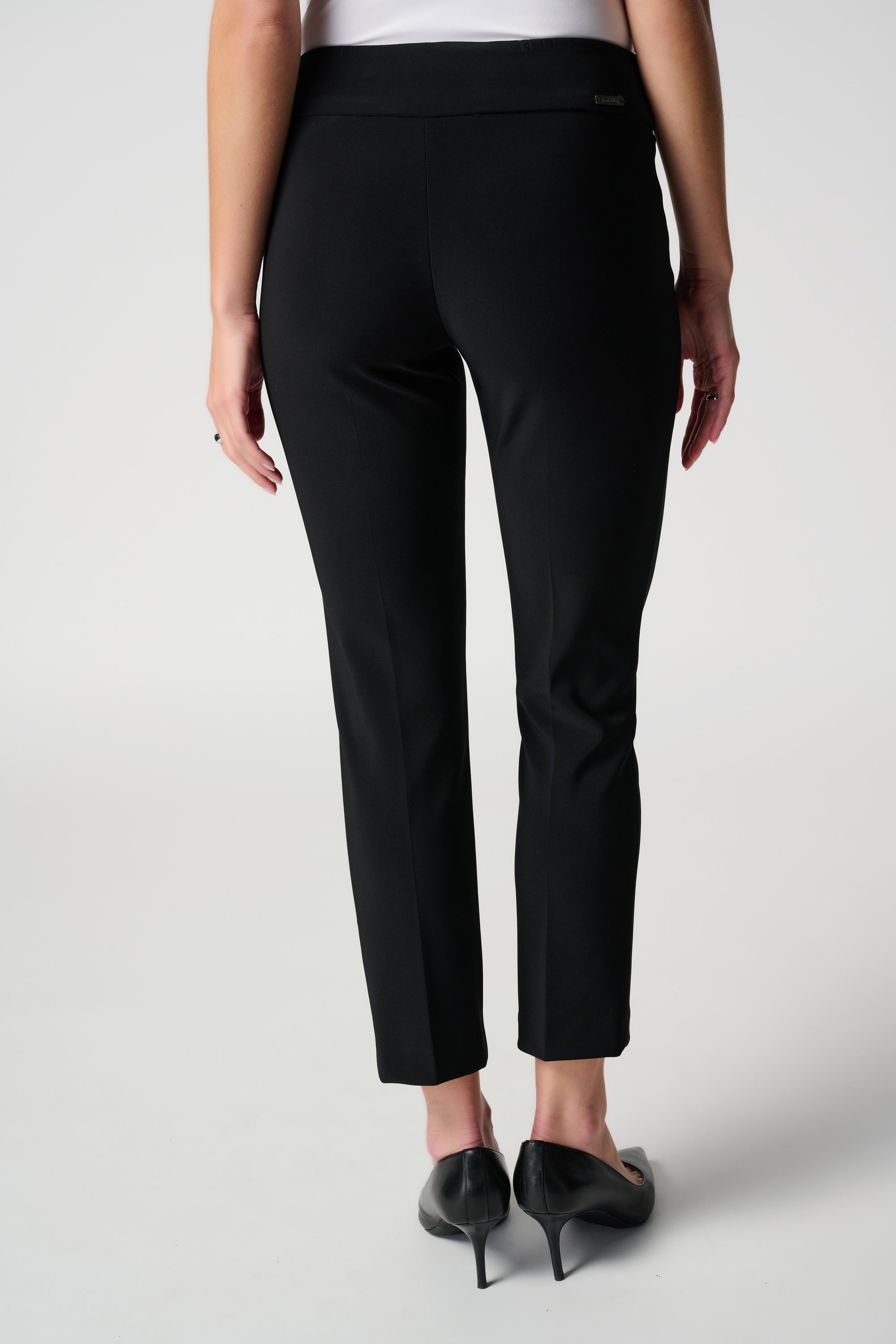 Back image of Joseph Rinkoff pull on classic cropped pant in black.