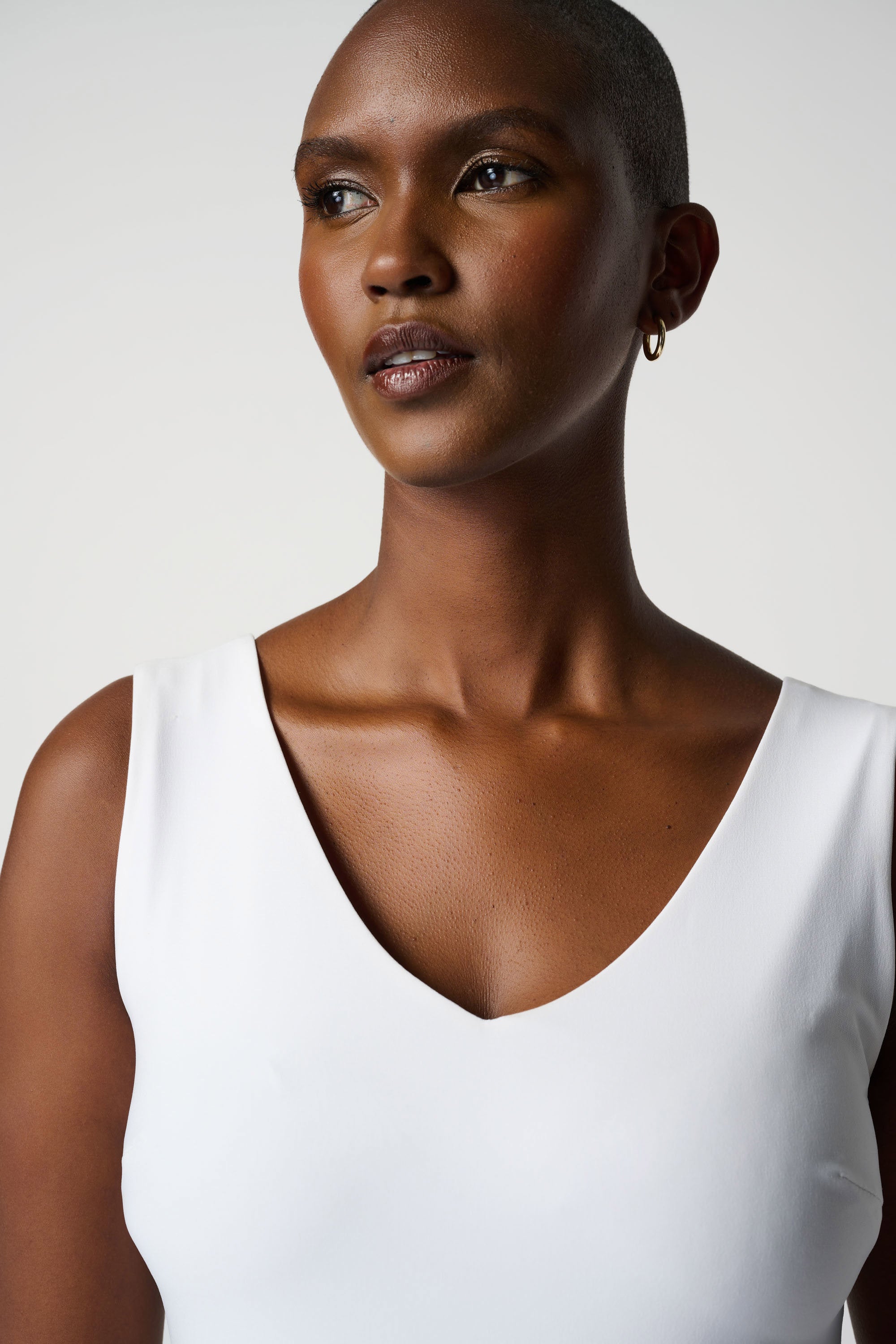 Front image of Joseph Ribkoff v-neck cami in vanilla.