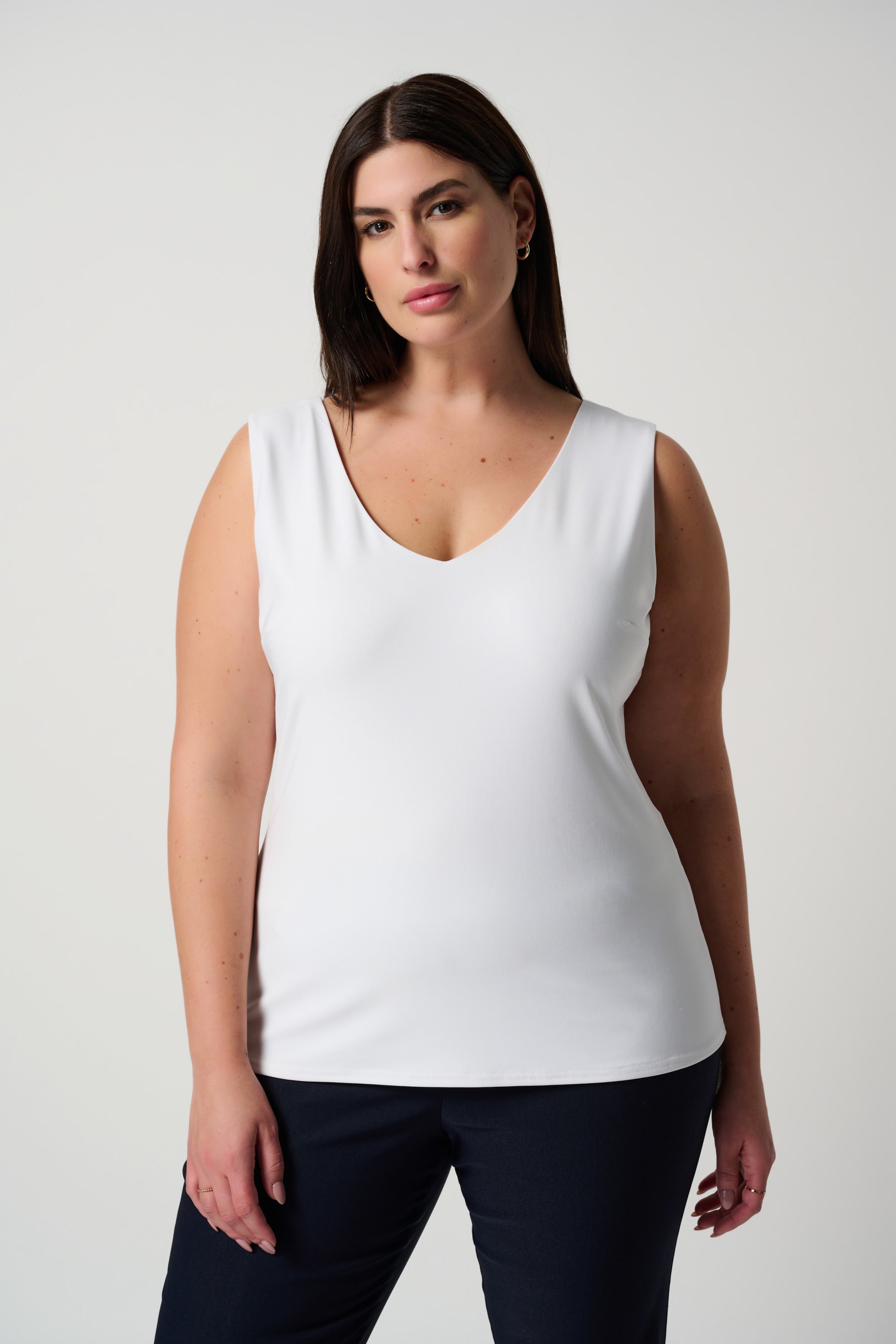 Front image of Joseph Ribkoff v-neck cami in vanilla.