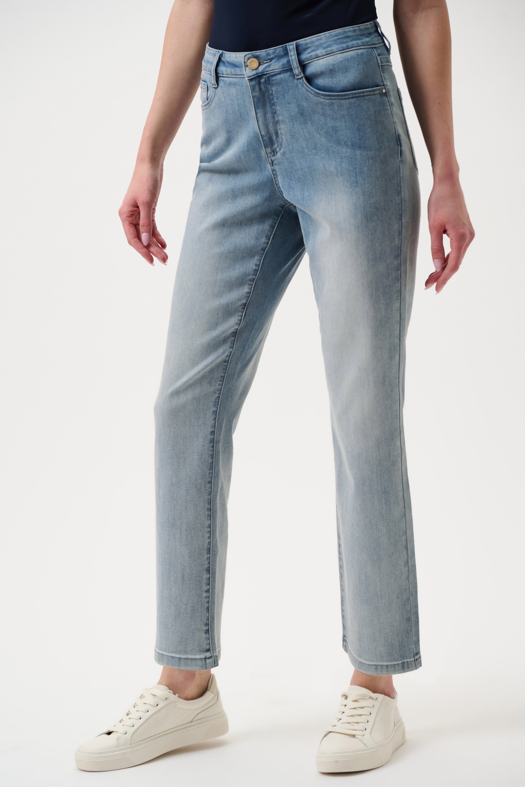 Gia Classic Slim Fit Stretch Jeans