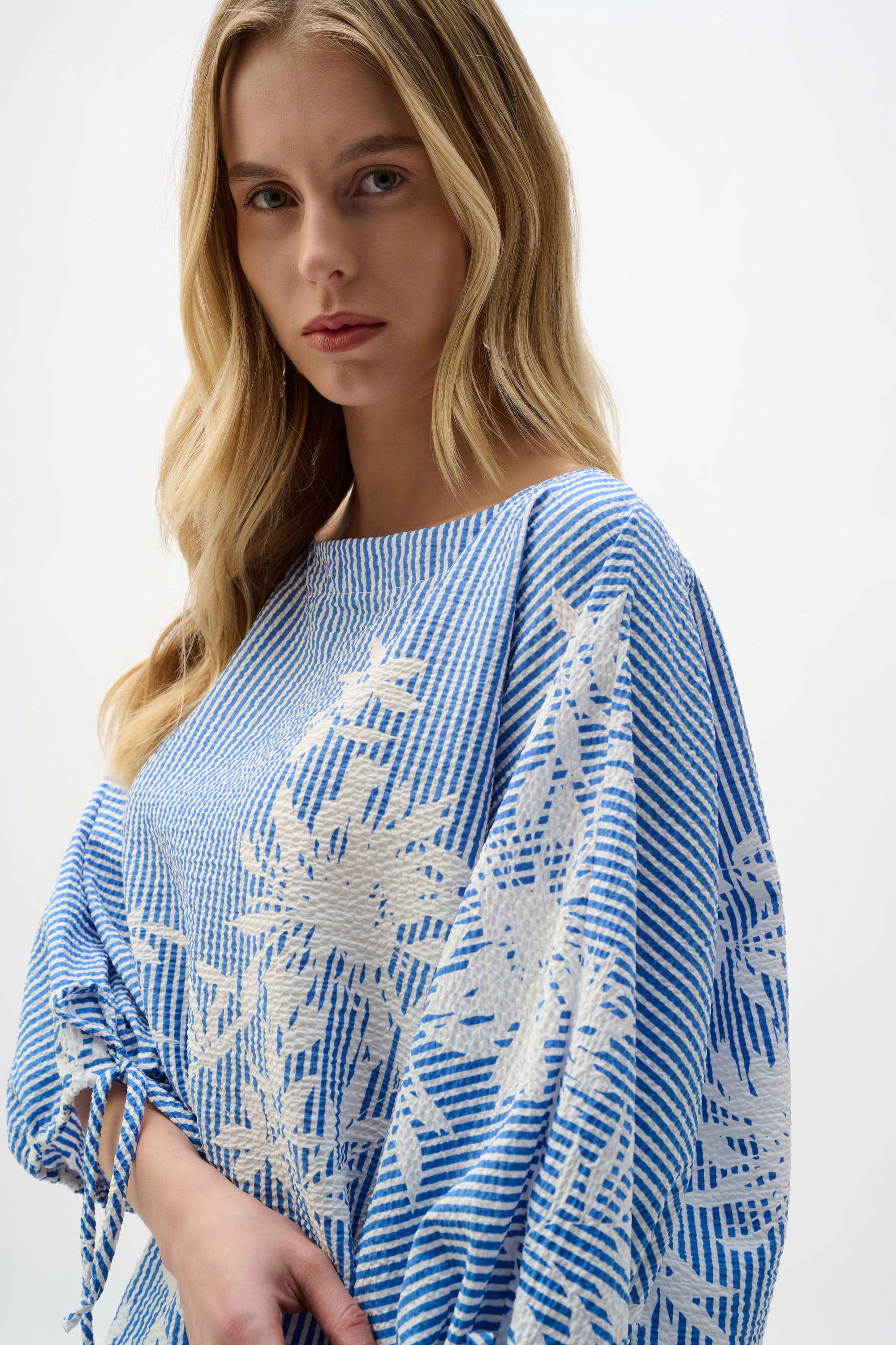 Woven Seersucker Floral Print Trapeze Top (Copy)