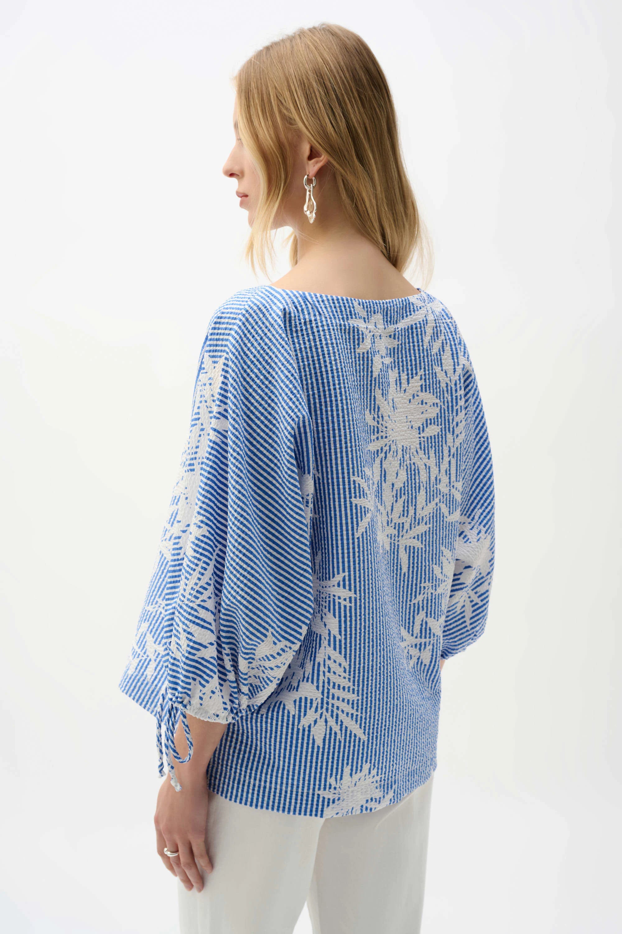 Woven Seersucker Floral Print Trapeze Top (Copy)