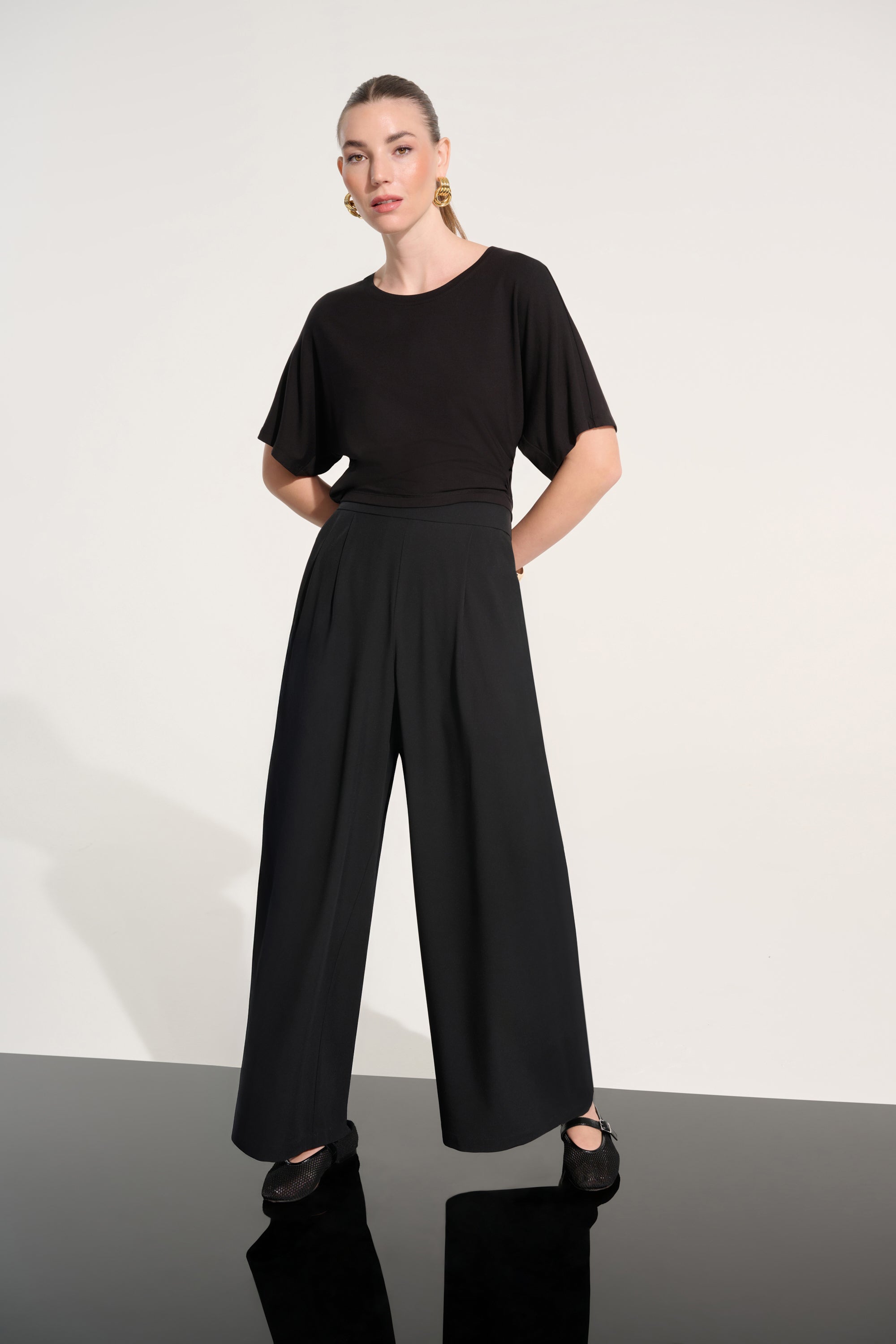 Stretch Woven Pull-On Wide Leg Pants
