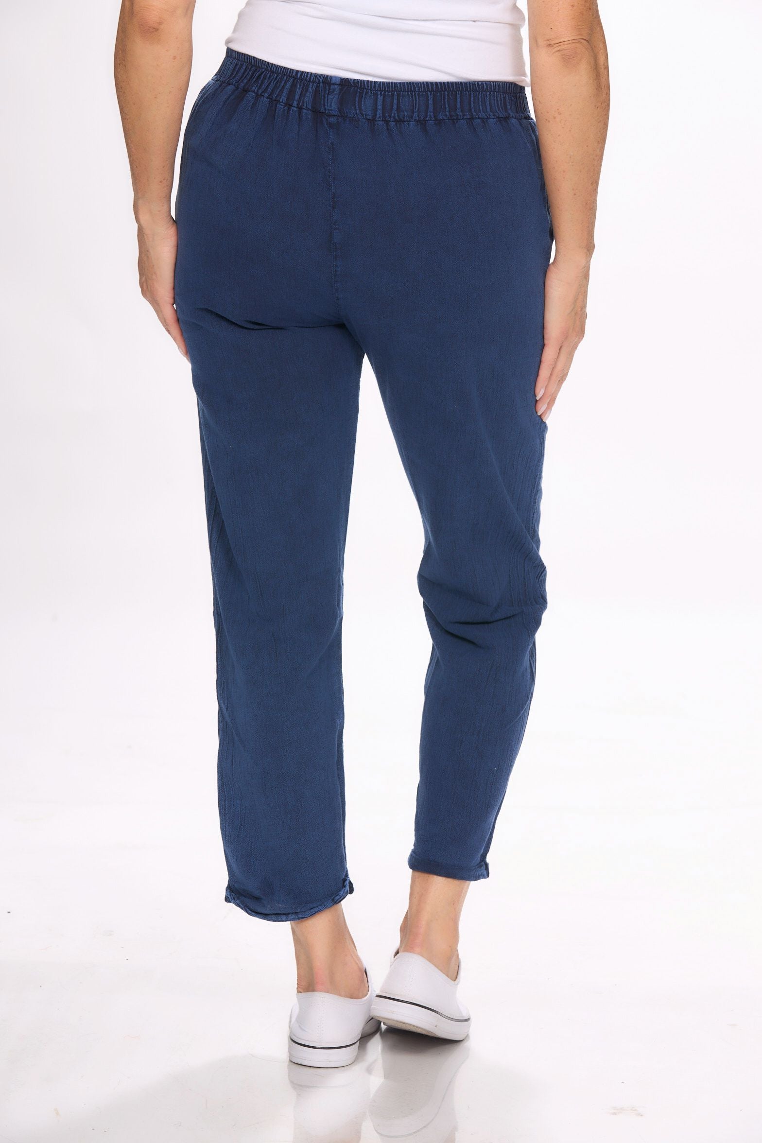 Back image of Giocam pull on dark denim pants.