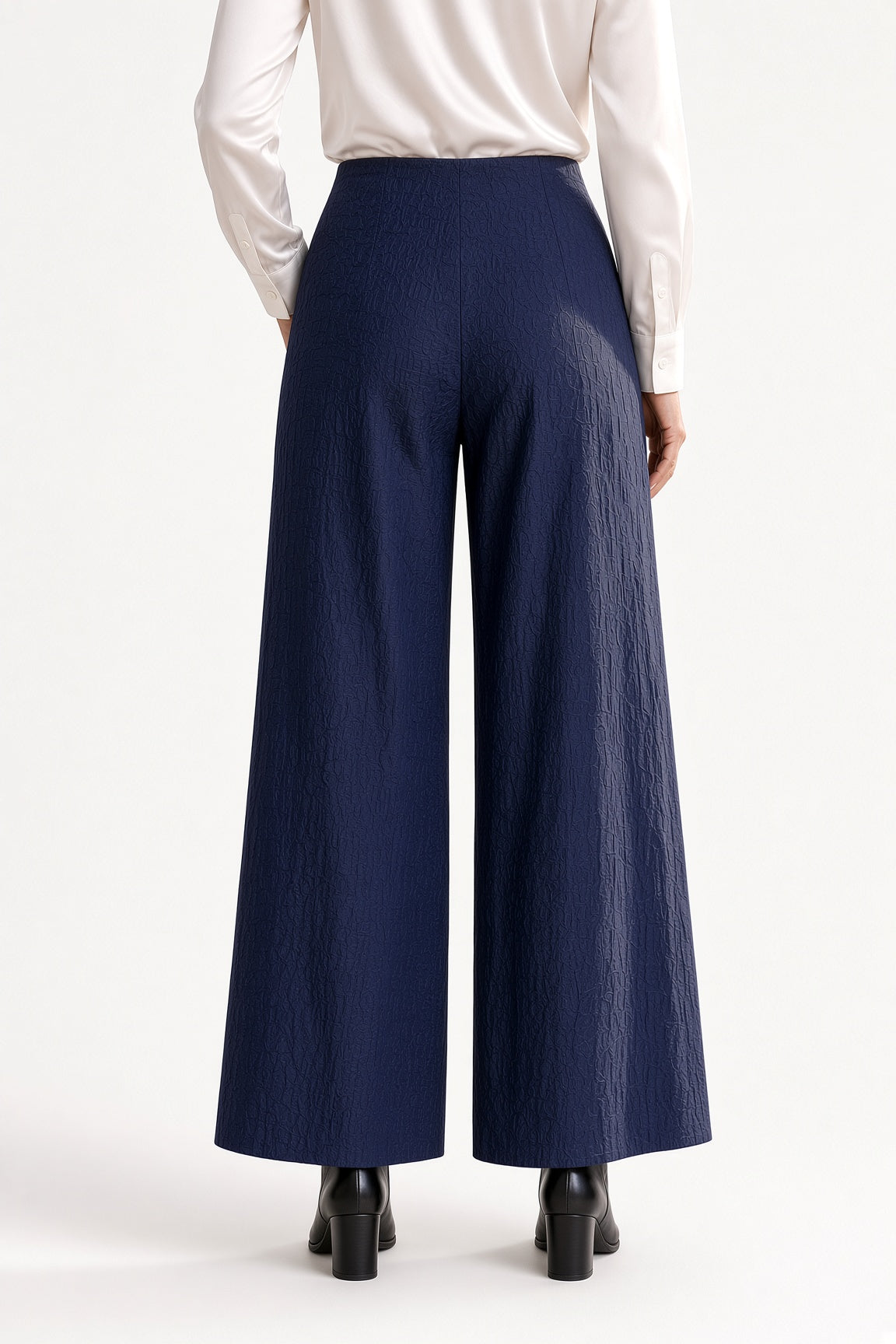 Pull On Aria 28" Pant