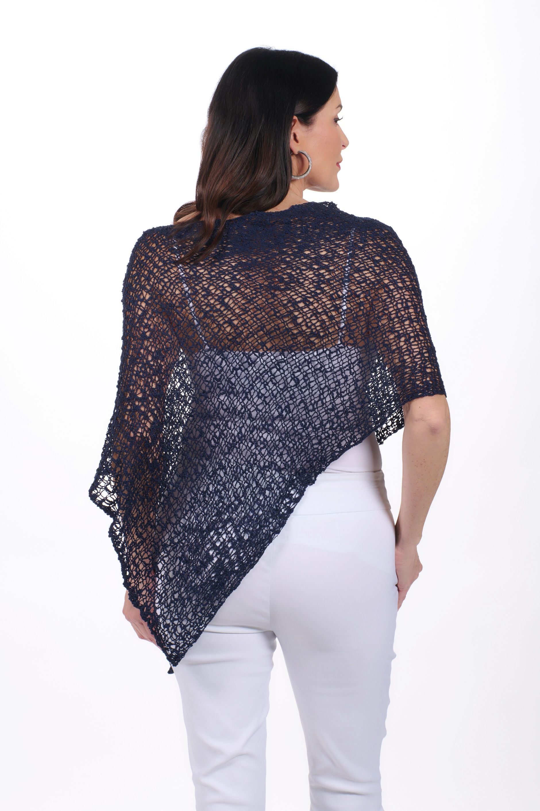 Back image of lost river popcorn poncho.