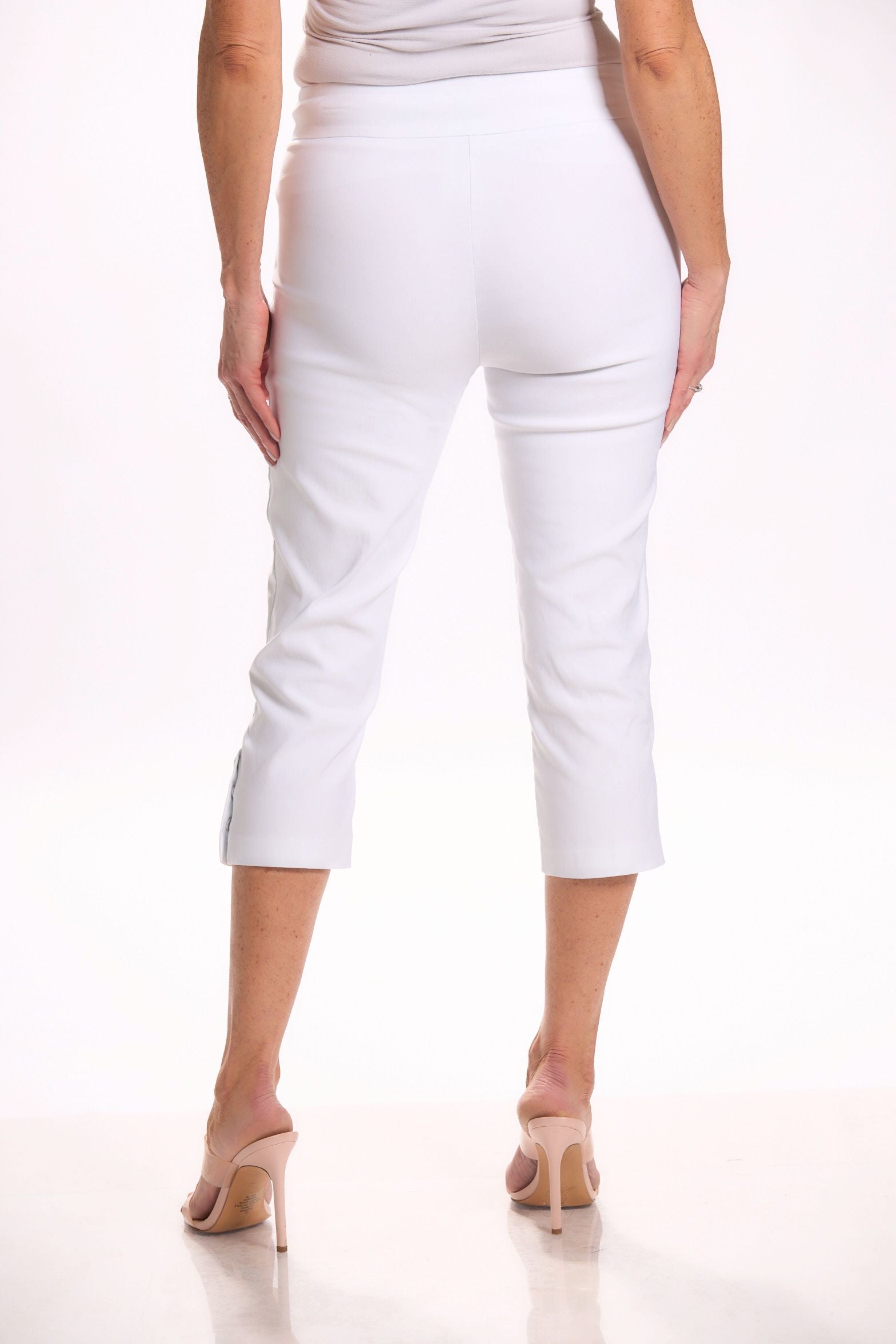 Back image of Tribal white pull on capri bottoms with snaps. Everyday basic bottom.