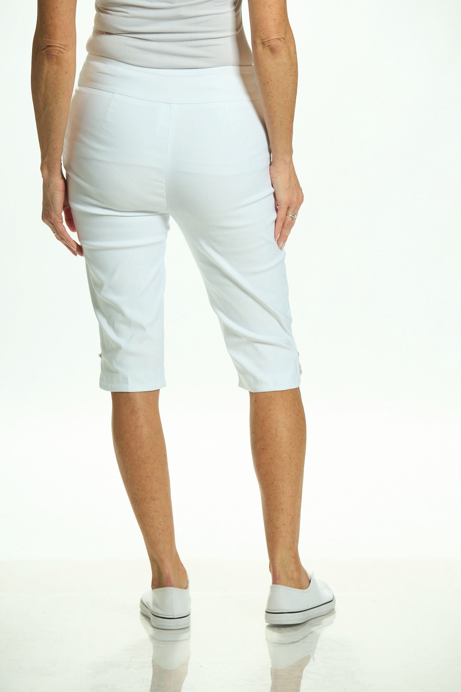 Back image of Tribal white tulip hem skimmer crop.