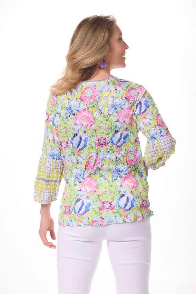 3/4 Sleeve V-Neck Crinkle Top