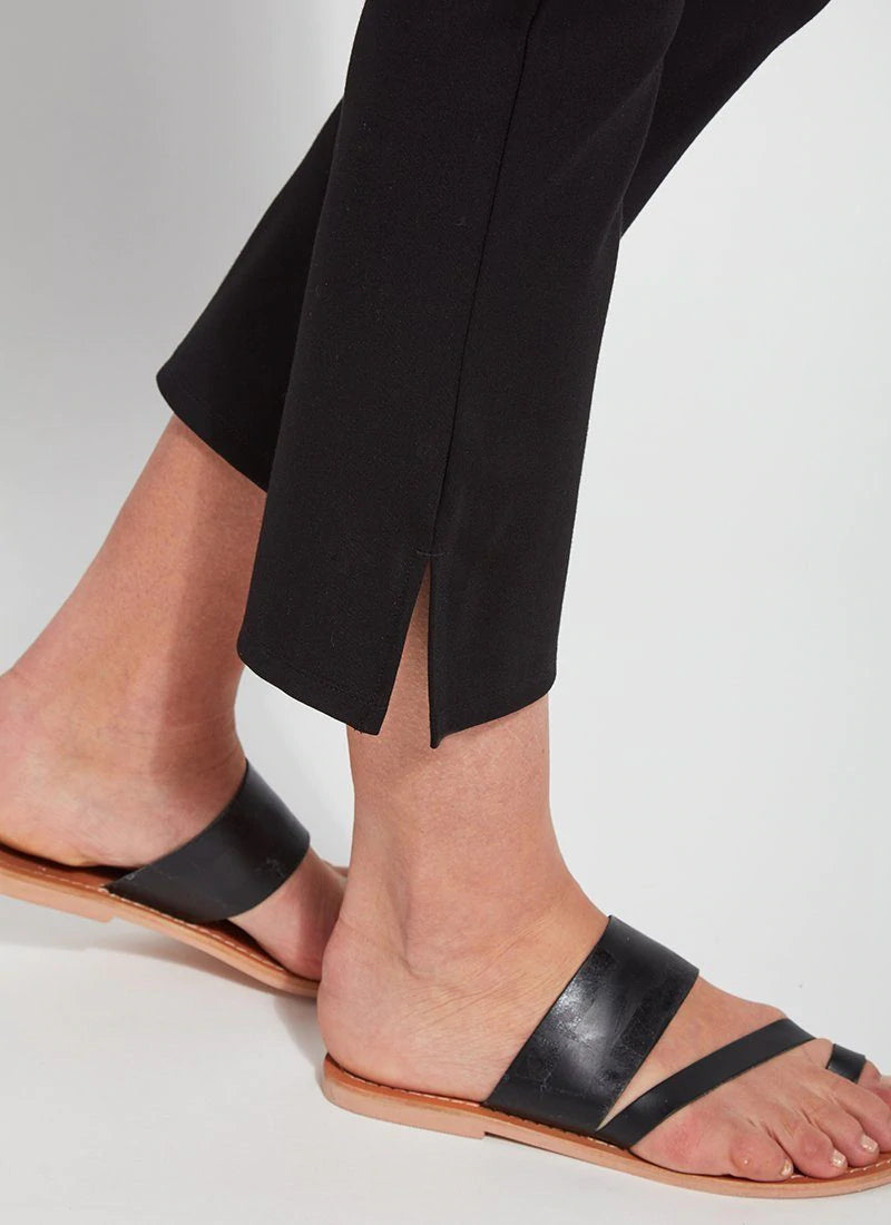 Lyssé Cropped Kick Flare in Black