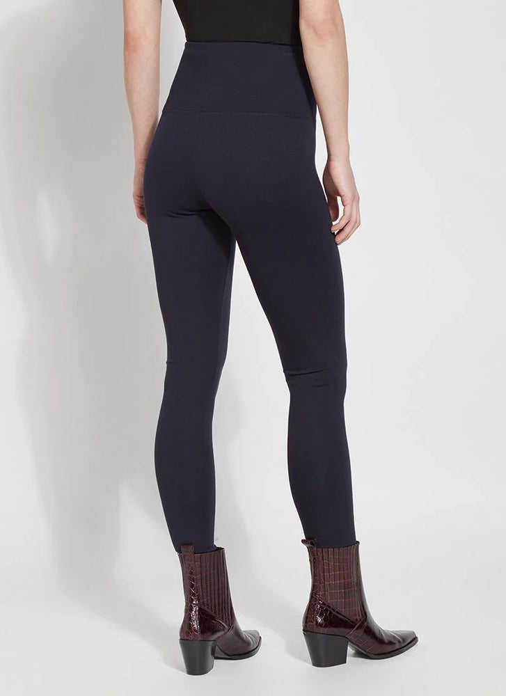 Back View Image of Lysse Midnight legging with concealed signature waistband. Signature Center Seam