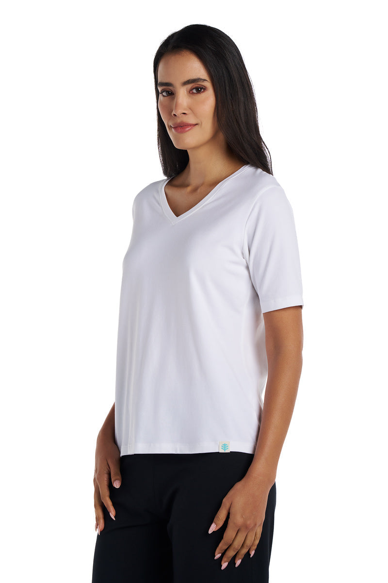 Women's Morada Everyday Short Sleeve V-Neck T-Shirt | White
