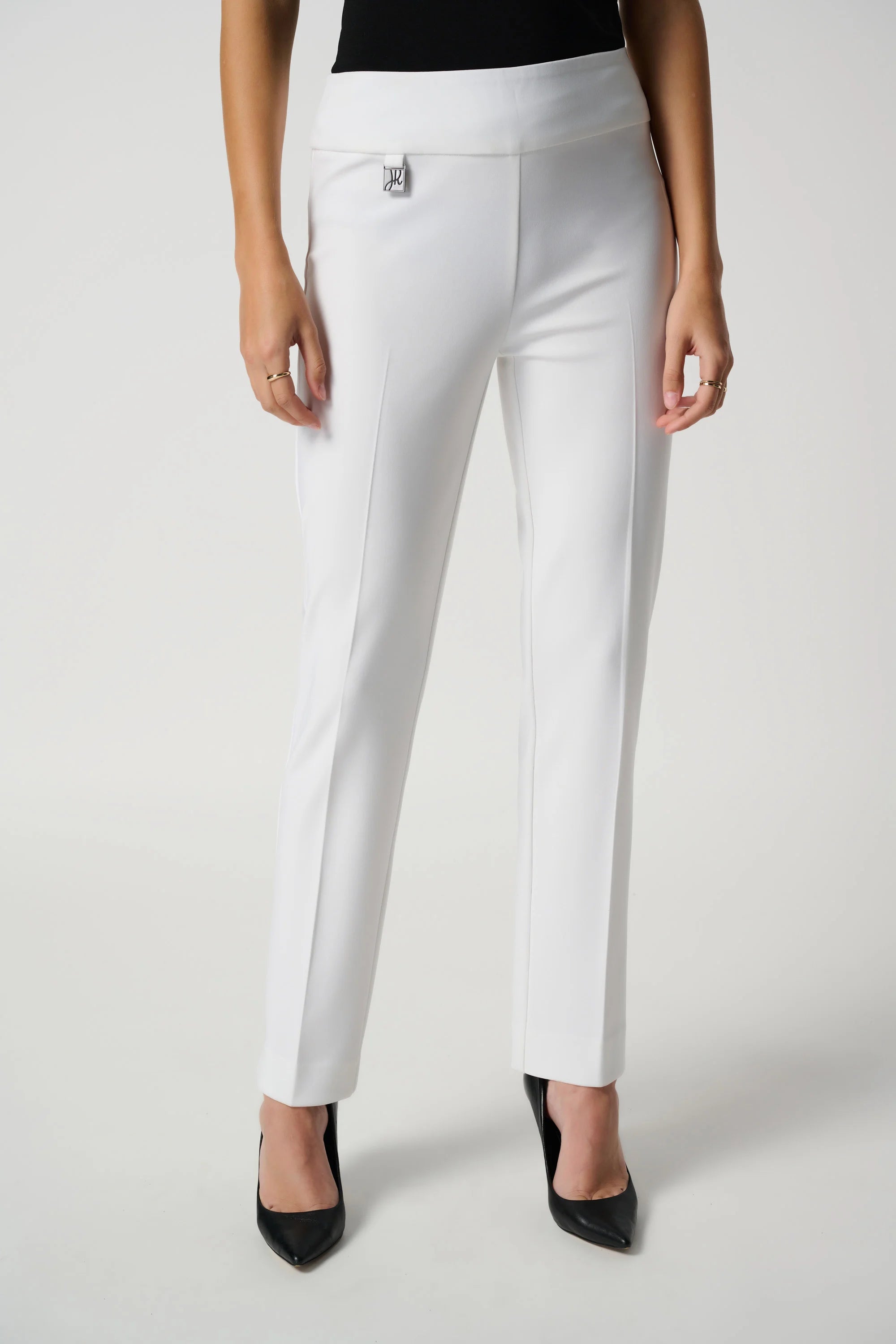 Front image of Joseph Ribkoff pull on classic tailored slim pant in vanilla.