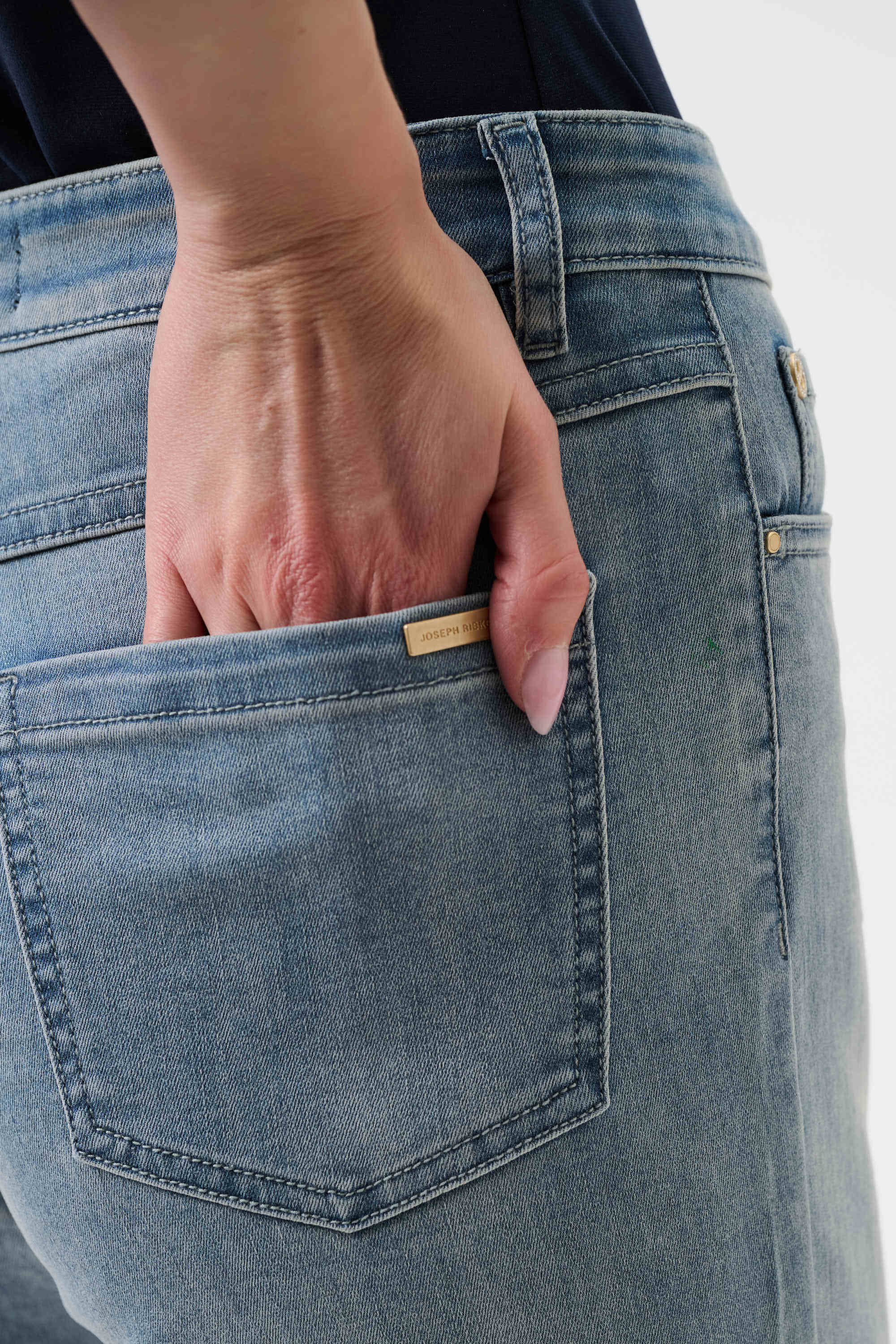 Gia Classic Slim Fit Stretch Jeans