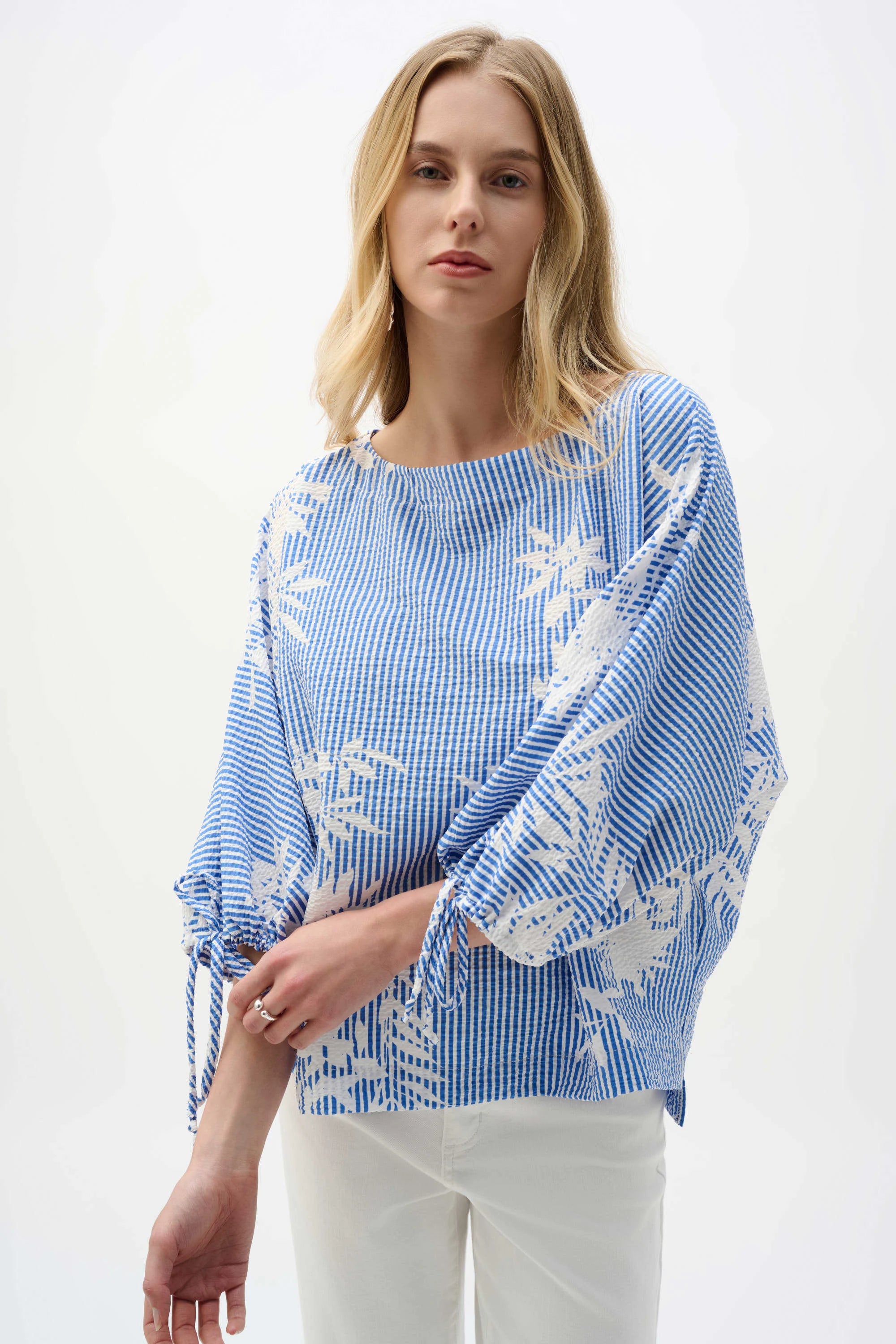 Woven Seersucker Floral Print Trapeze Top (Copy)