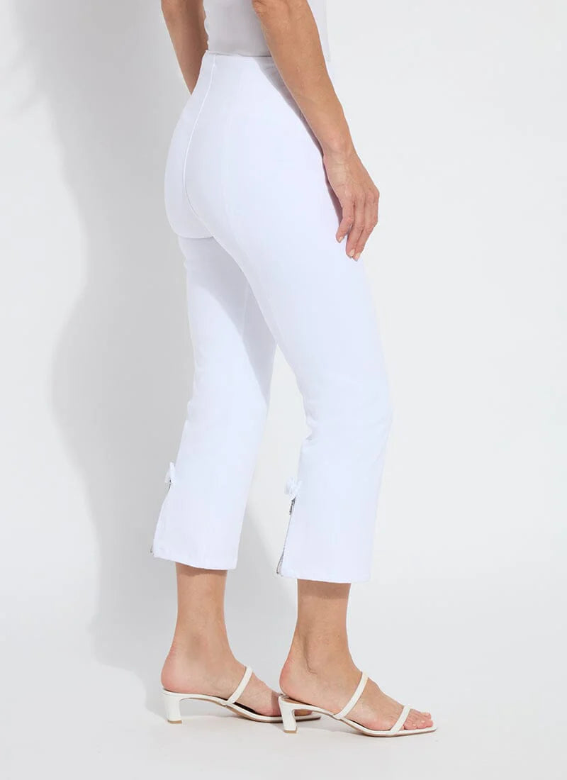 Side image of Lysse pull on Lizzette Bow detail crop.