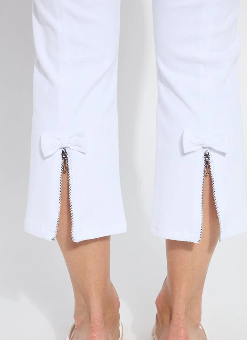 Back detail image of Lysse pull on Lizzette Bow detail crop.