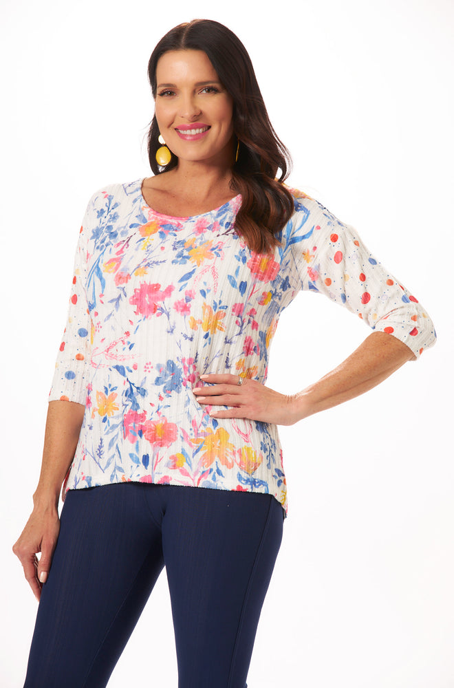 front view of floral 3/4 sleeve top 
