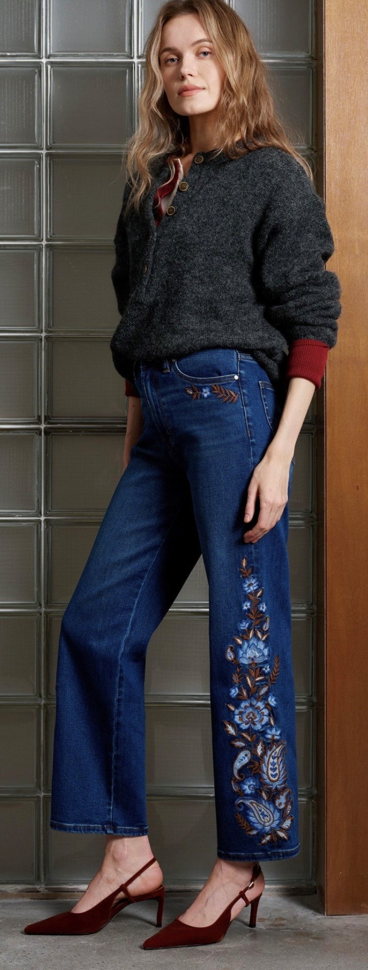 Embroidered 29" Jean