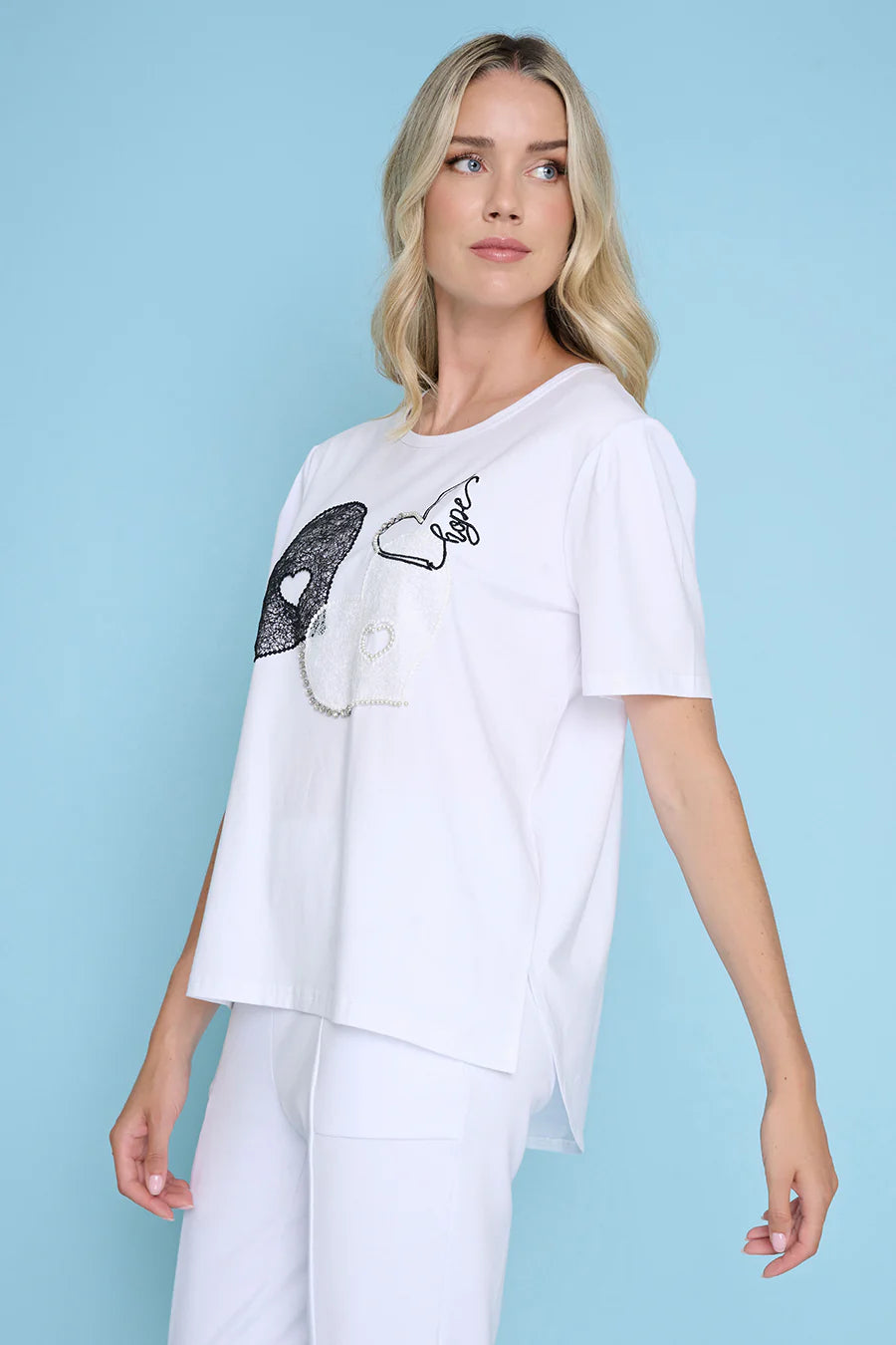 Short Sleeve Heart Embroidered Top