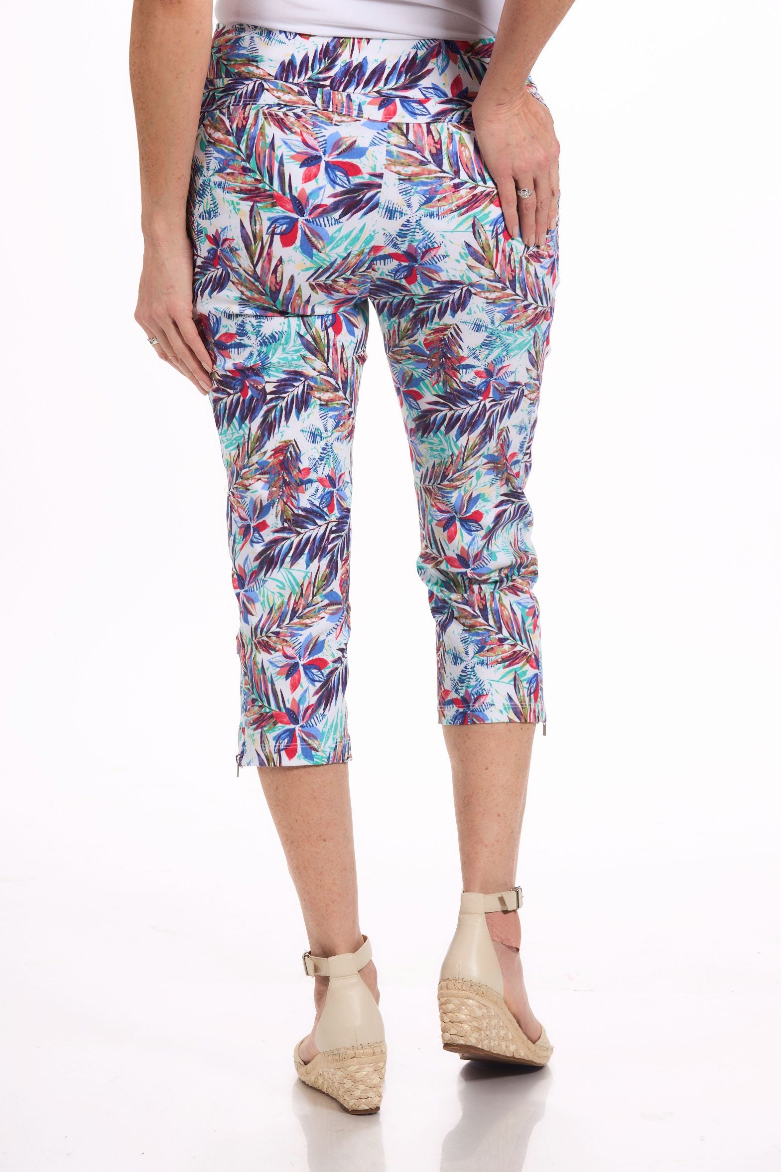 Back image of tribal pull on capri in melon leaf paint.