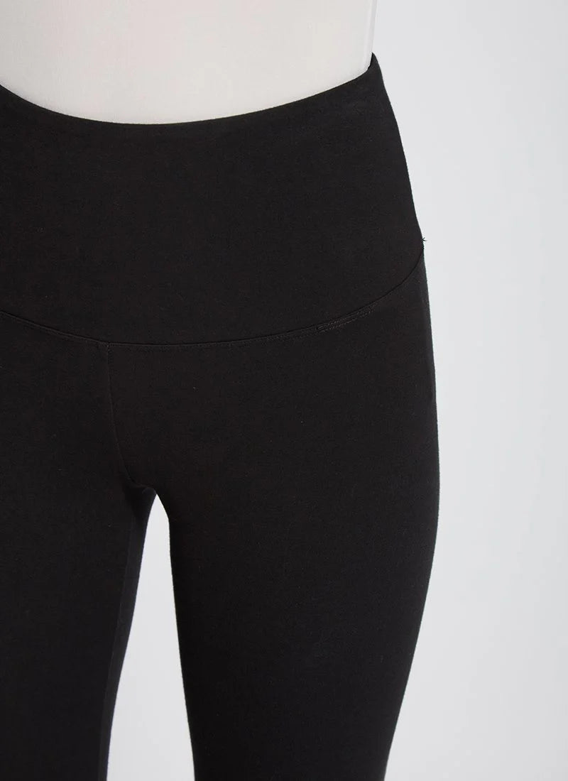 Front detail image of pull on black leggings.