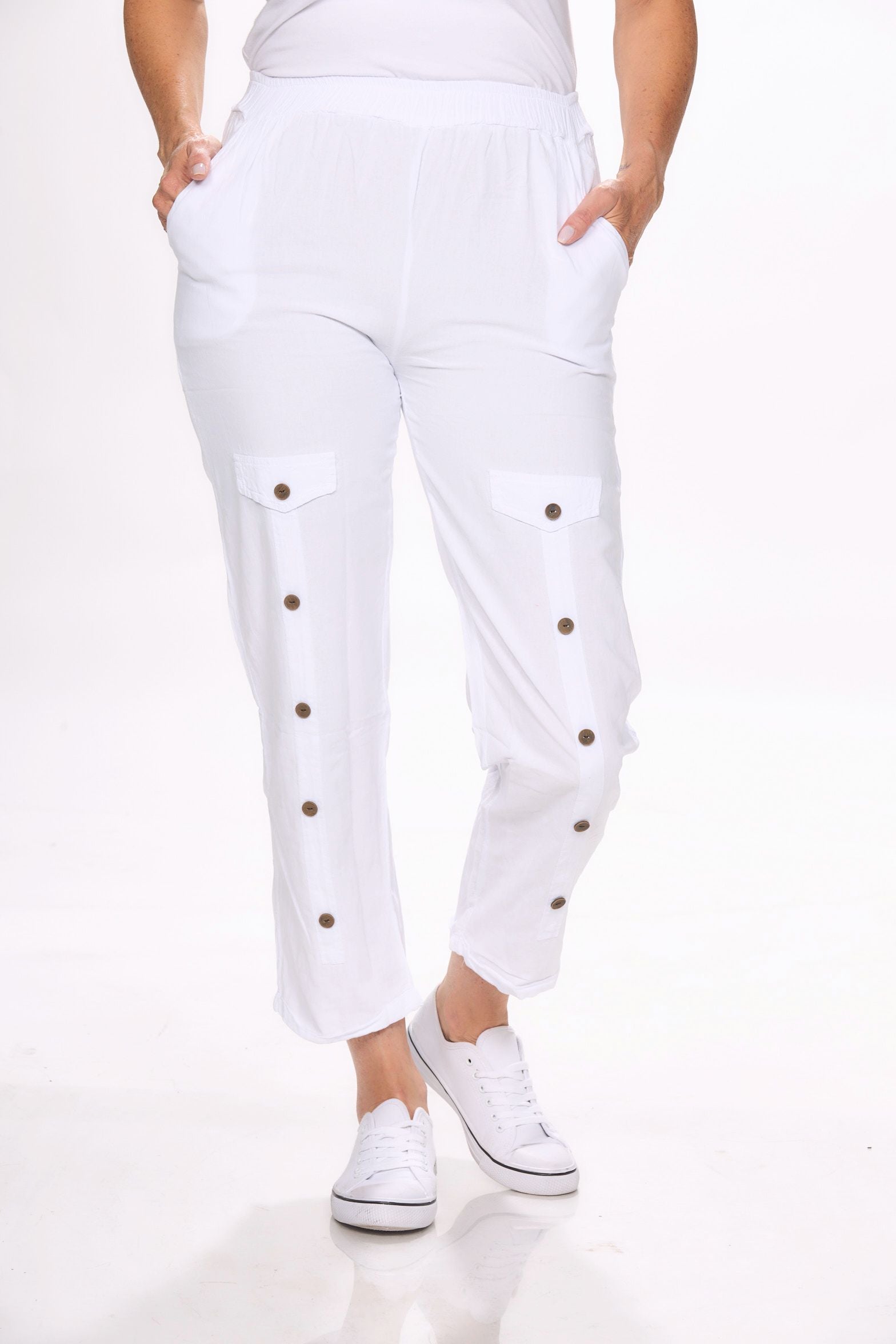 Front image of white pull on button detail pants by Giocam.