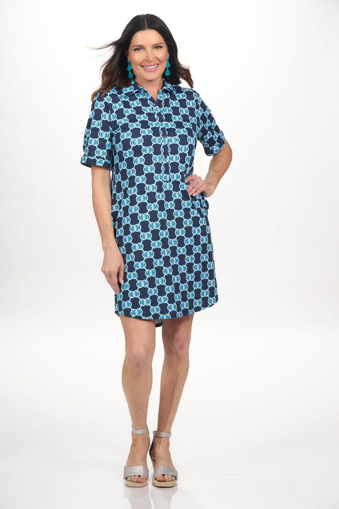 Front image of lulu b short sleeve dress with collar and pockets. 