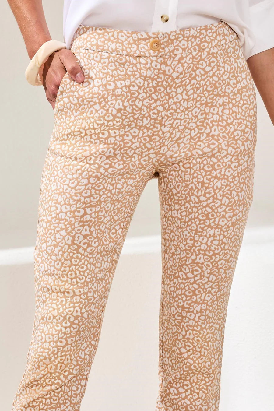 Front Close Up View of Patchington Bengaline Jacquard Animal Print Pull-On Capri Pants n sesame 