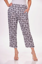 Front image of Shana pull on straight leg pant. Pull on pant black and white print. 
